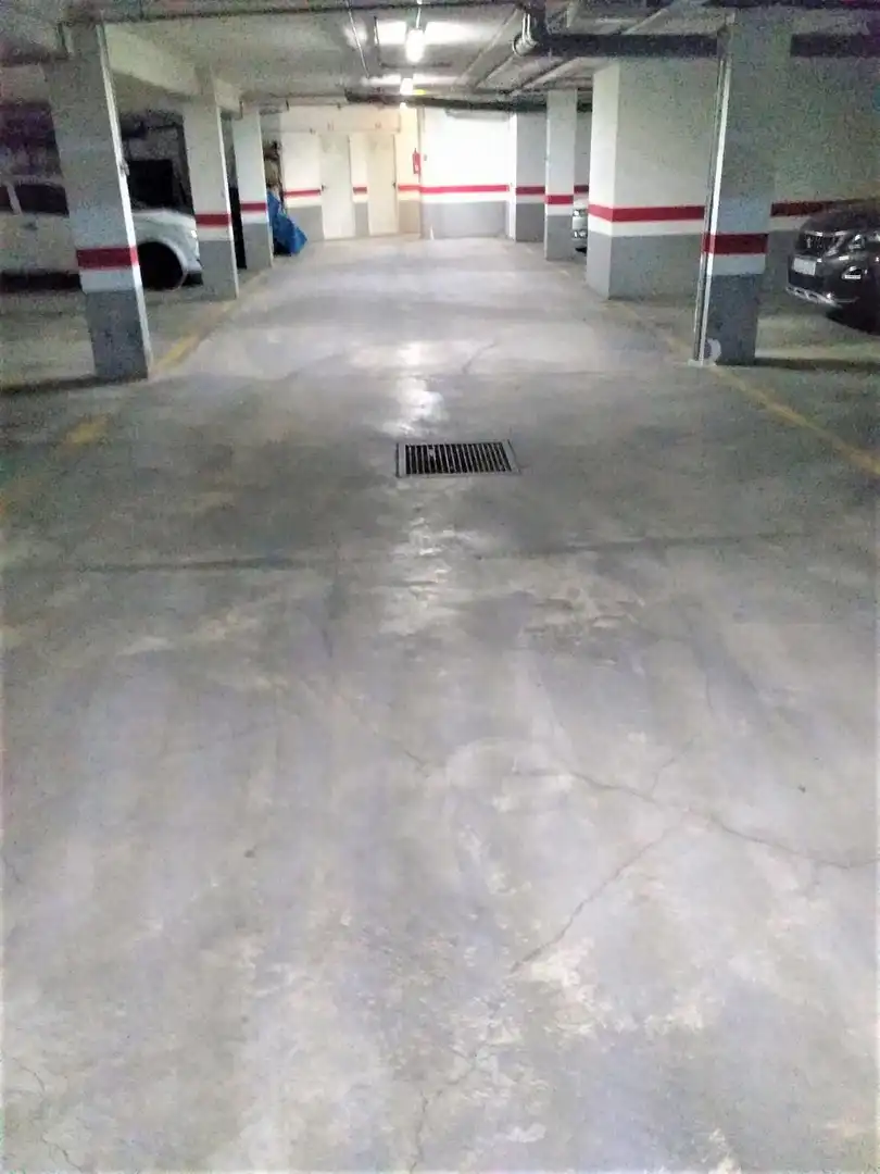 Parkplatz von Garage zum Verkauf in Moncada