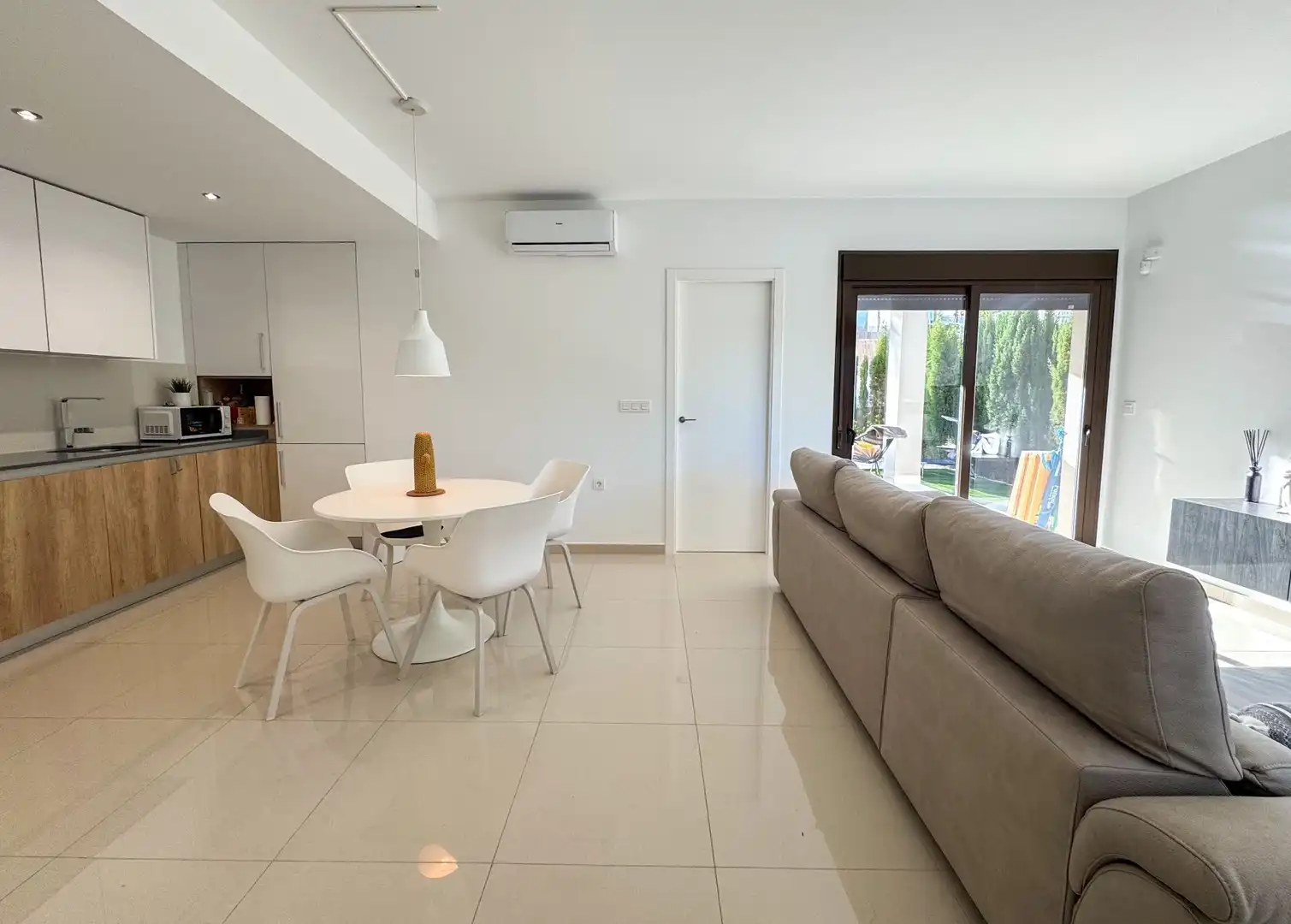 Wohnzimmer von Haus oder Chalet zum Verkauf in Algorfa mit Klimaanlage, Heizung und Privatgarten