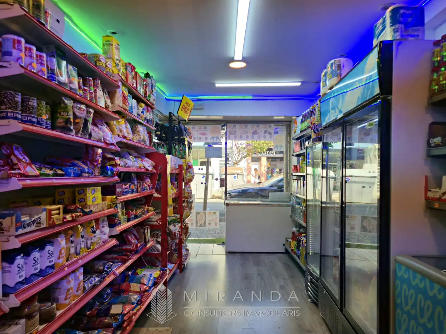 Business premises for transfer in Carrer de Joan Prim