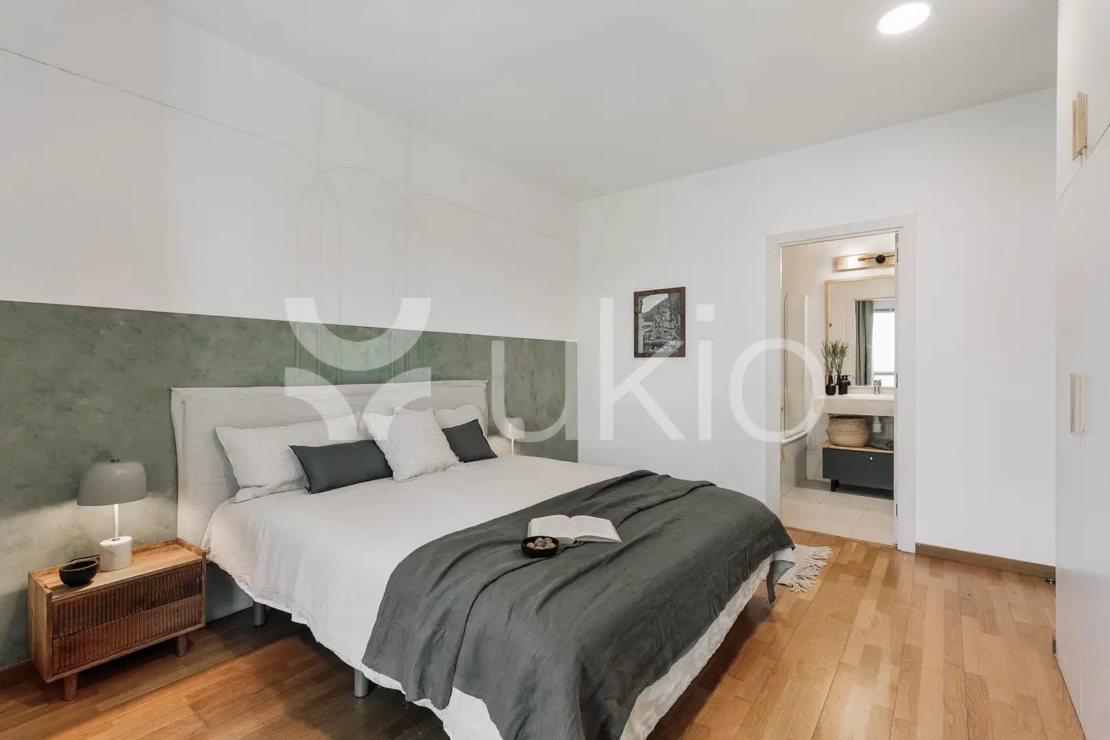 Schlafzimmer von Wohnungen zur Miete in Barcelona mit Klimaanlage, Heizung und Möbliert