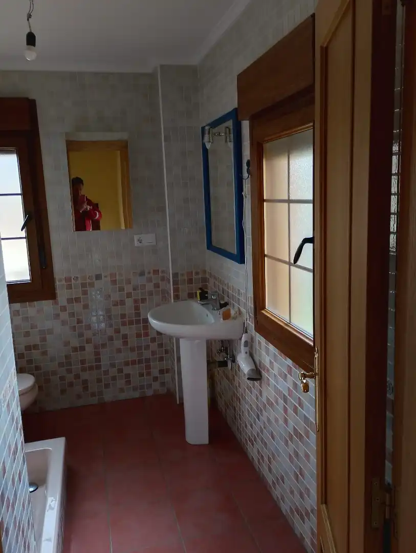 Baño de Casa o chalet en venta en Castro-Urdiales con Calefacción, Jardín privado y Terraza