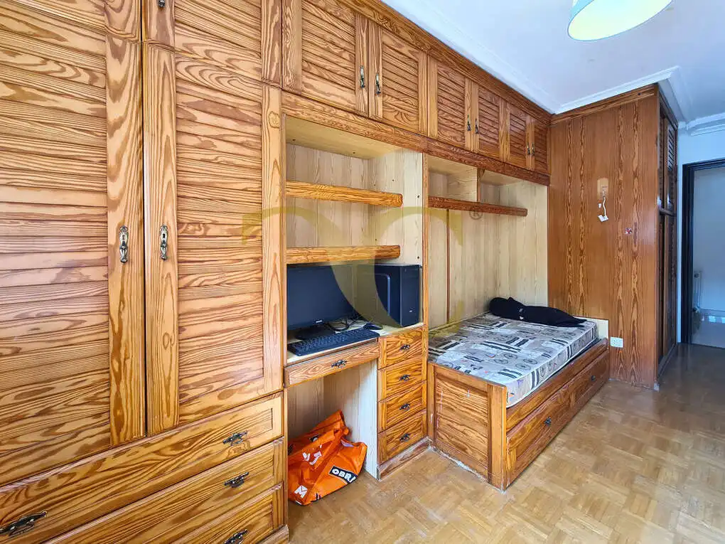 Habitación de Piso en venta en Oviedo  con Calefacción y Trastero
