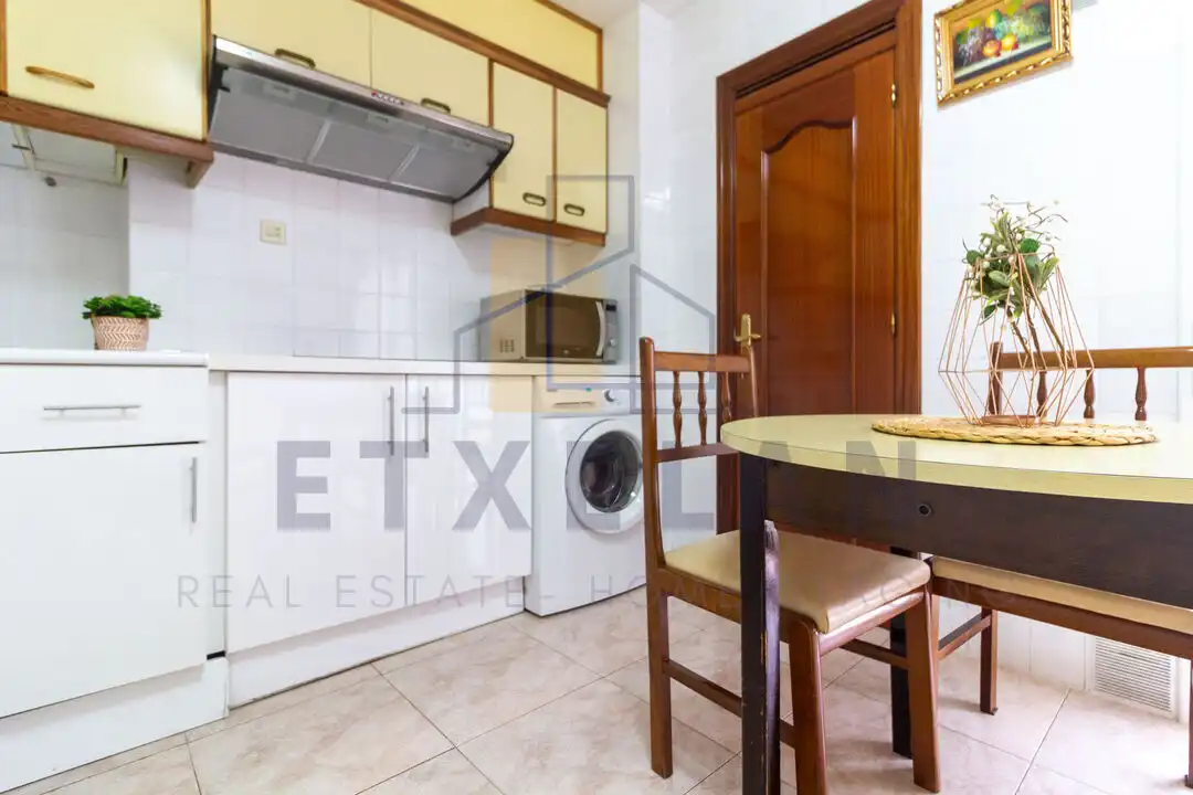 Piso con ascensor en venta en Berriz