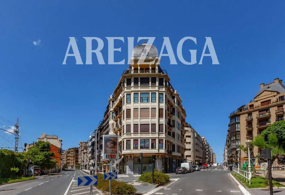 Vista exterior de Piso en venta en Donostia - San Sebastián  con Calefacción y Balcón