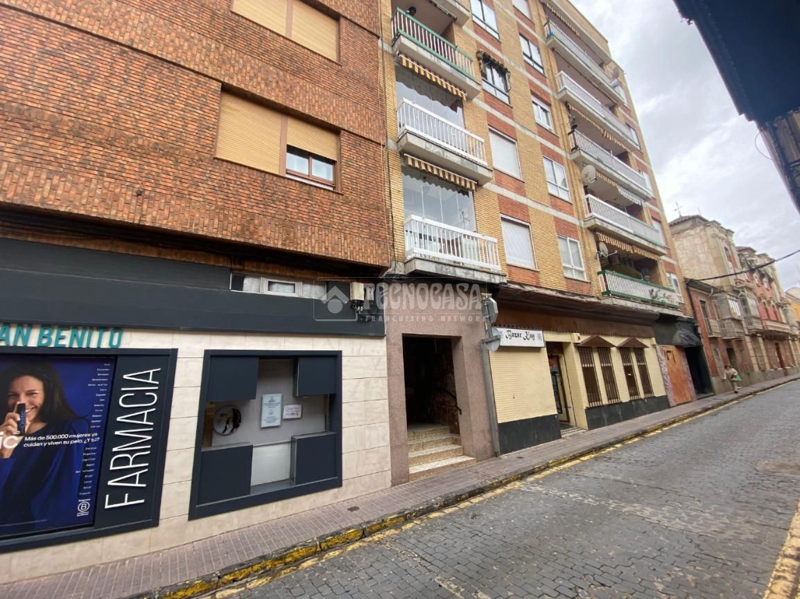 Vista exterior de Piso en venta en Almodóvar del Campo