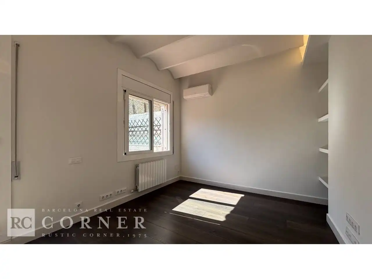 Attic for sale in Barcelona  with Air Conditioner, Heating and Parquet flooring