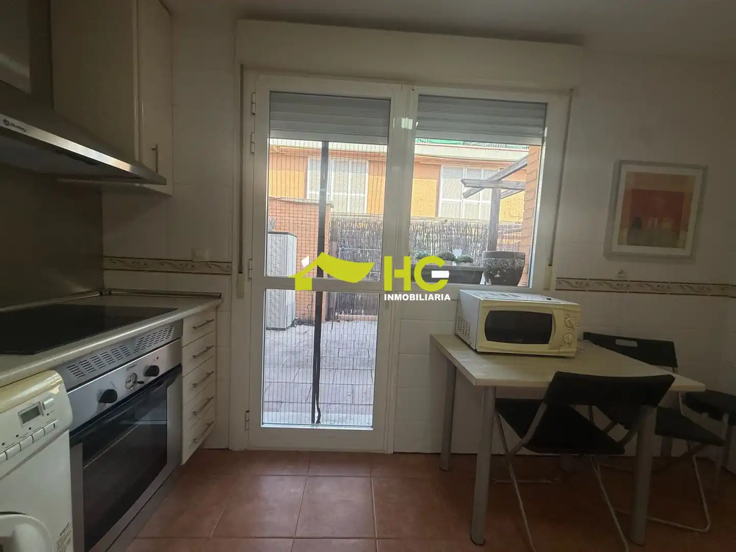 Cuina de Dúplex de lloguer en Villaviciosa de Odón amb Calefacció i Moblat