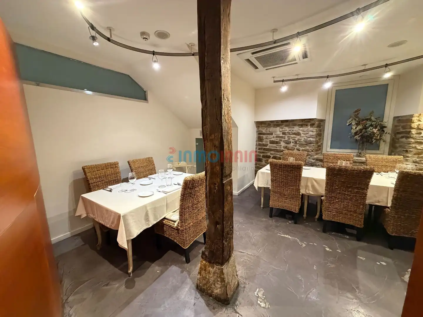 Commercial properties for sale in Zumarraga  with Air Conditioner