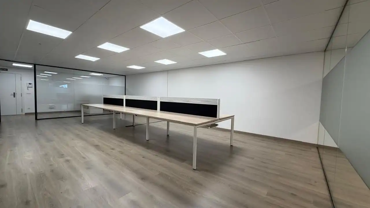 Büro mit Aufzug zur Miete in Carrer SANT SALVADOR 10, imagen 2