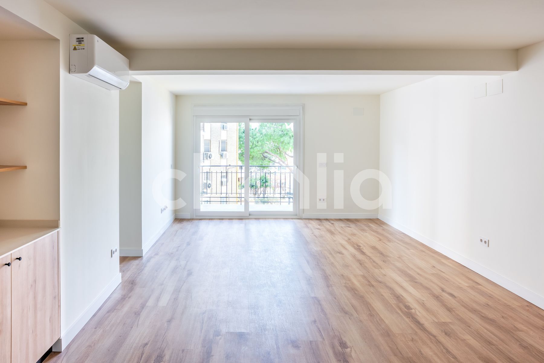 Habitación de Piso en venta en  Sevilla Capital con Aire acondicionado, Jardín privado y Terraza