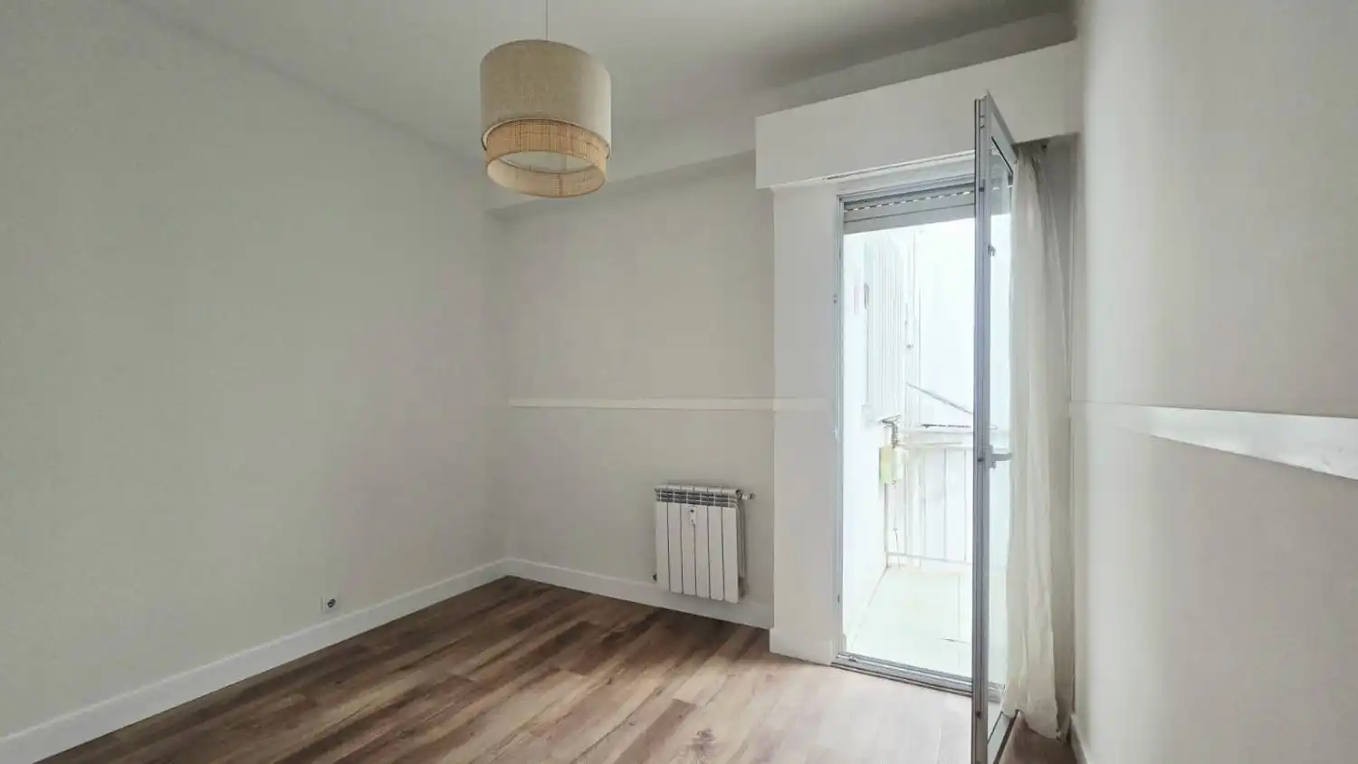 Flat with terrace to rent in del General Pardiñas, imagen 18