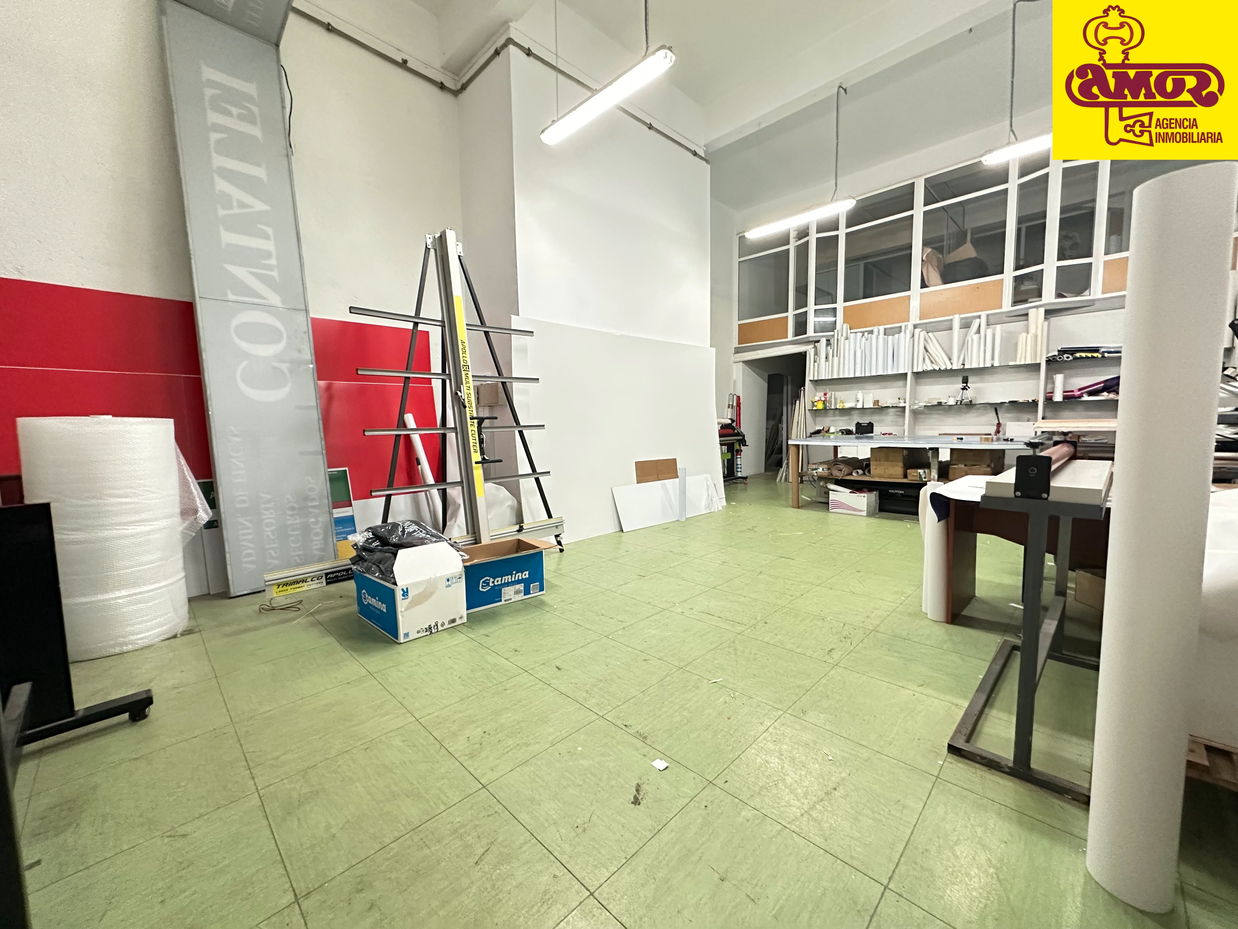 Premises for sale in Santiago de Compostela 