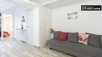 Living room of Flat to rent in  Madrid Capital  with Air Conditioner and Balcony