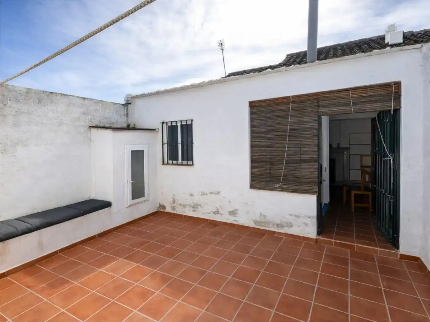 Terraza de Casa o chalet en venta en Cuevas Bajas con Aire acondicionado, Jardín privado y Amueblado