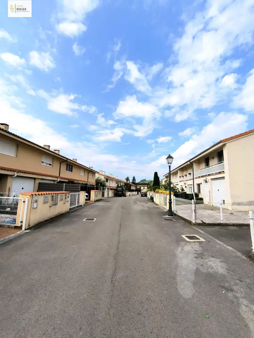 Exterior view of Detached homes for sale in Santiurde de Toranzo  with Heating, Private garden and Parquet flooring