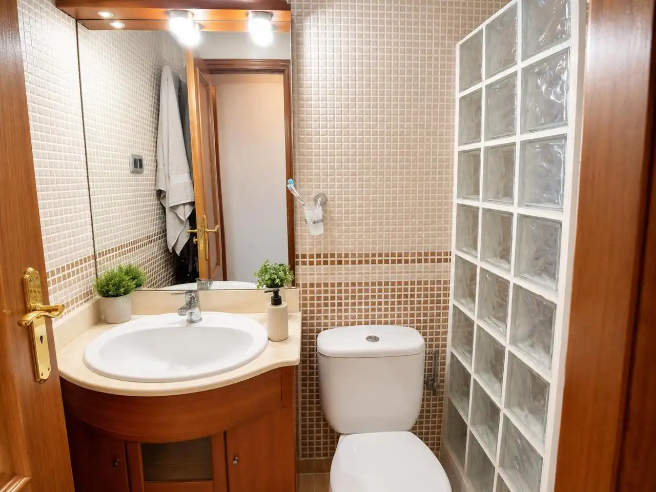 Baño de Piso en venta en Malgrat de Mar con Aire acondicionado, Calefacción y Amueblado