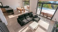 Sala d'estar de Casa o xalet en venda en Castellgalí amb Aire condicionat, Terrassa i Piscina