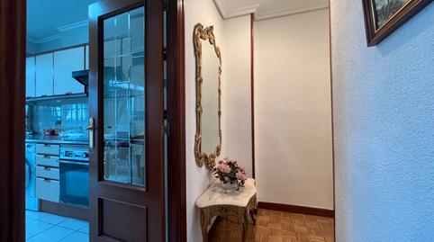 Foto 2 de Piso en venta en Calle Reyes Católicos, Zaramaga, Vitoria - Gasteiz