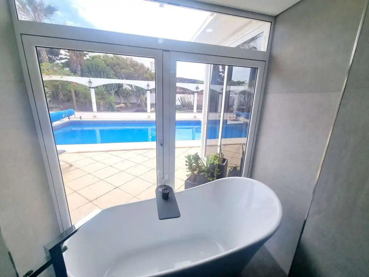 Swimming pool of Houses for sale in Tías  with Air Conditioner, Private garden and Terrace