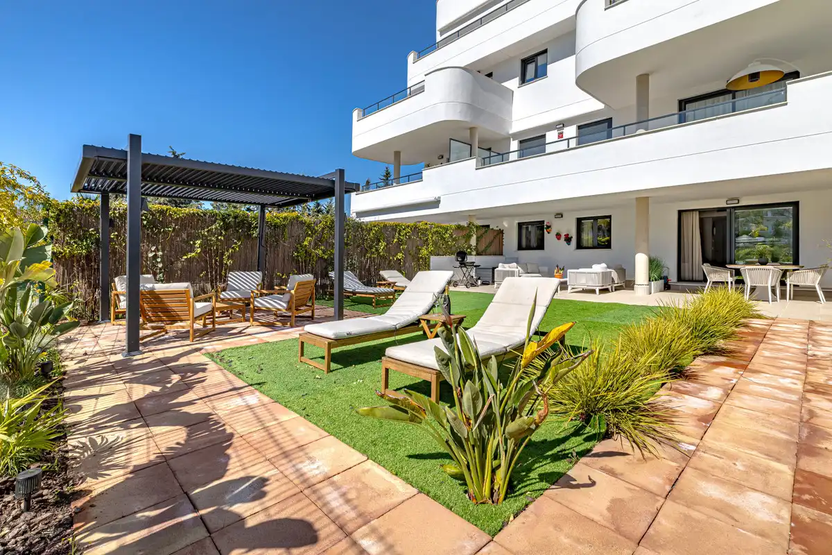 Piso con piscina en venta en Estepona - Estepona,Centro,Calle Alfarnate
