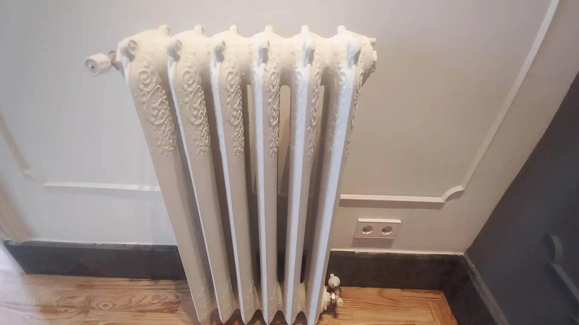 Außenansicht von Wohnung zur Miete in Madrid mit Klimaanlage, Heizung und Parkett