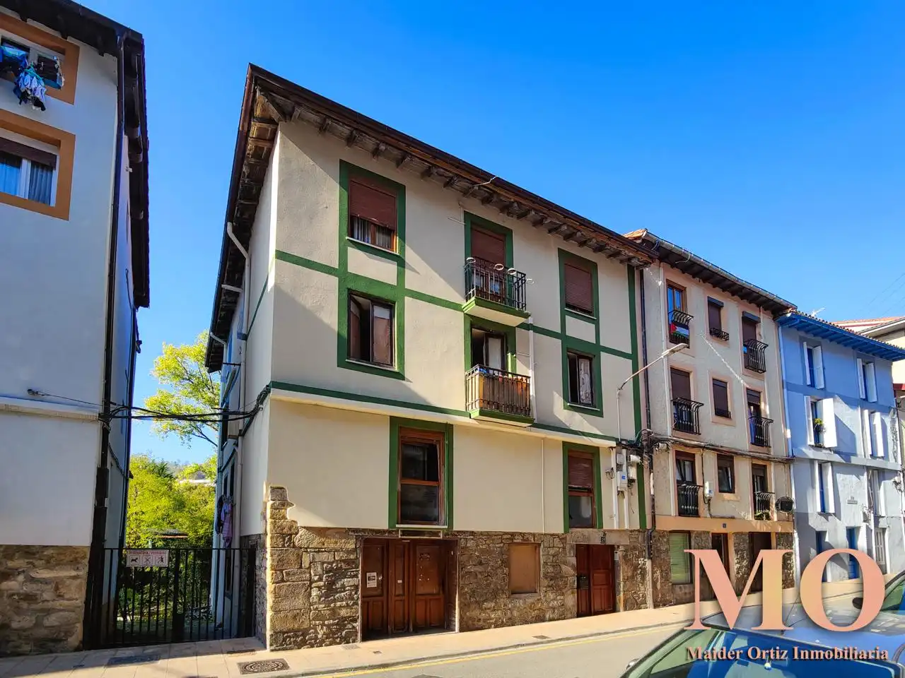 Vista exterior de Piso en venta en Bergara