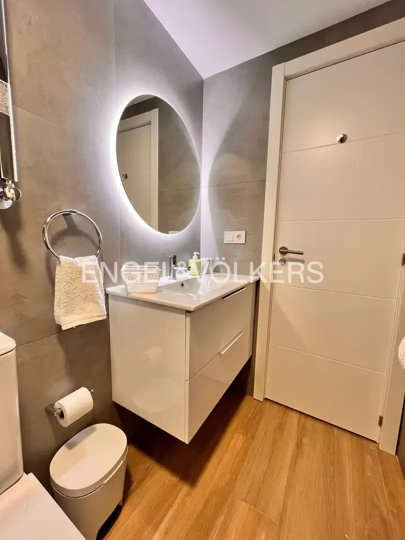 Baño de Apartamento de alquiler en Madrid con Aire acondicionado, Calefacción y Amueblado