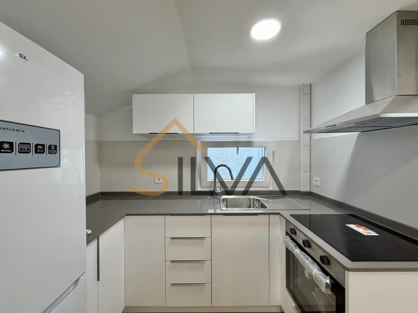Cocina de Piso en venta en Lugo con Aire acondicionado, Calefacción y Horno