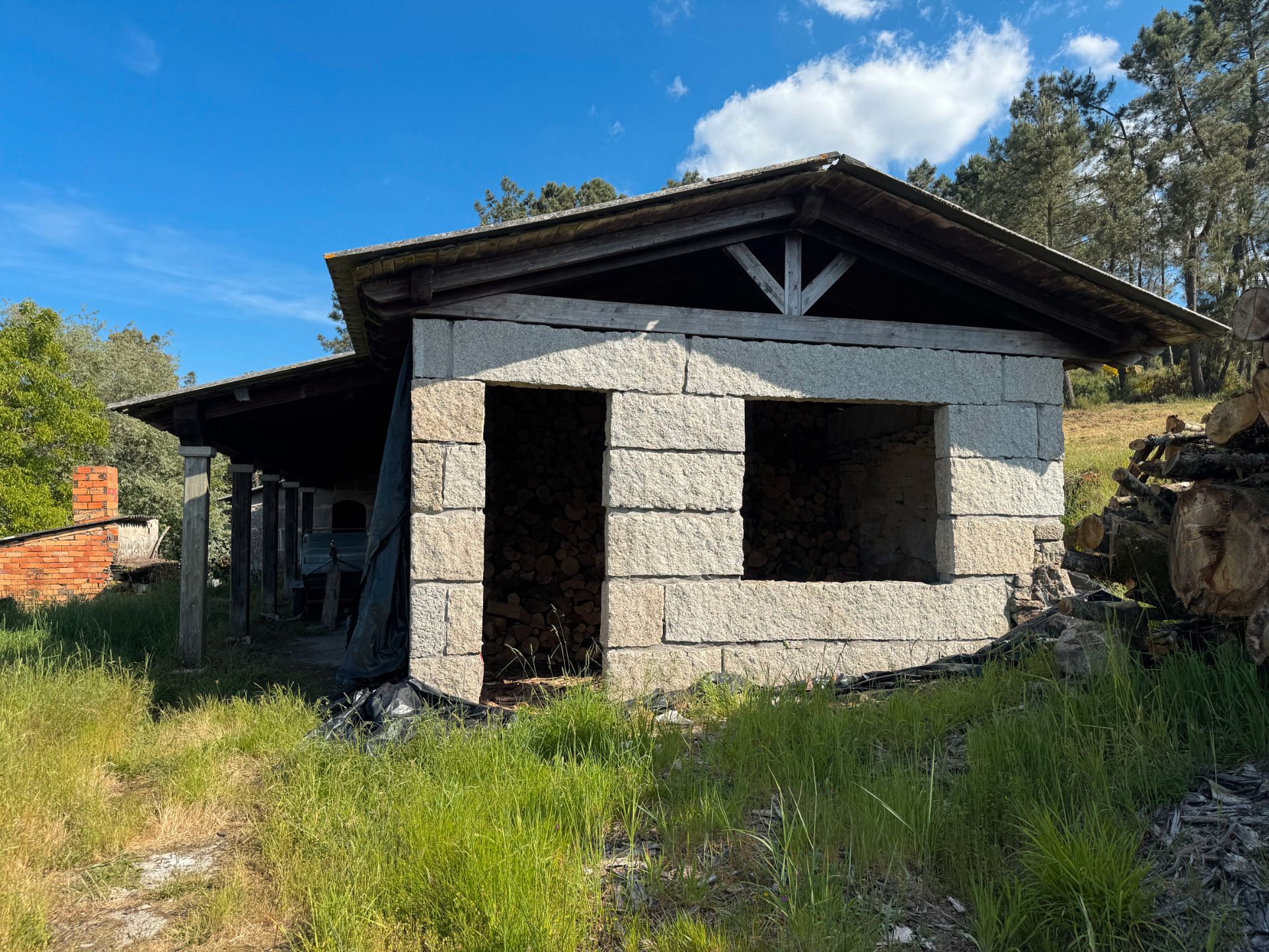 Vista exterior de Casa o xalet en venda en Leiro amb Jardí privat