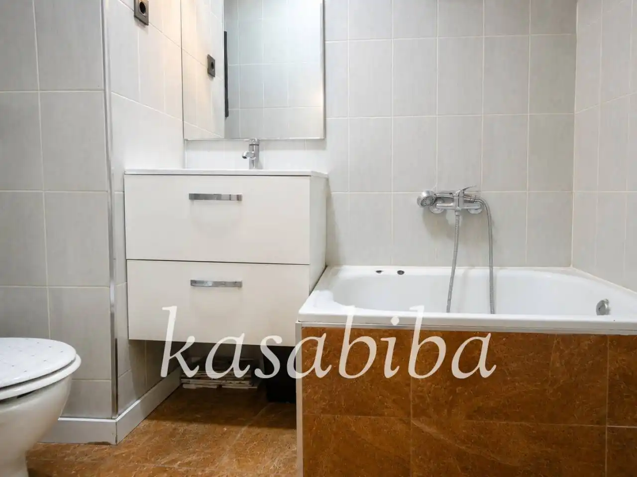Bathroom of Flat for sale in Valencia