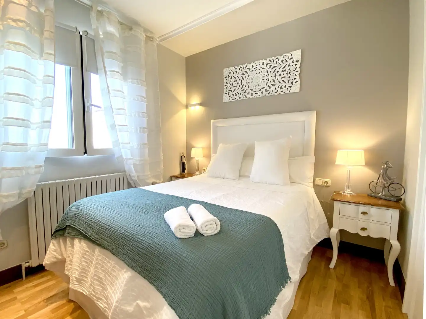 Schlafzimmer von Dachboden zur Miete in Donostia - San Sebastián  mit Terrasse, Möbliert und Waschmaschine