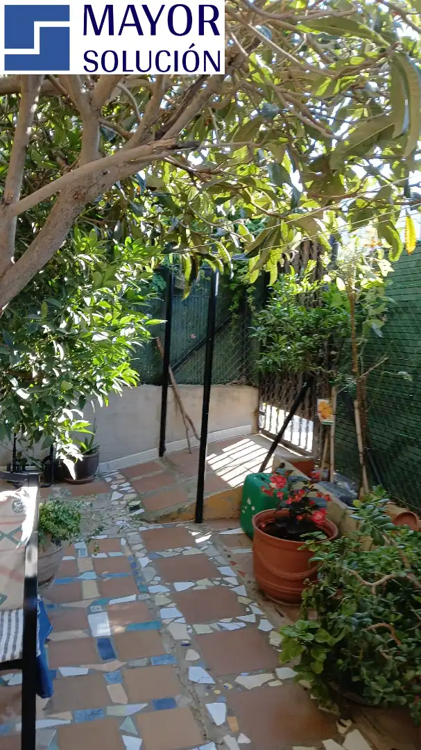 Jardín de Piso en venta en Ullà con Jardín privado, Terraza y Amueblado