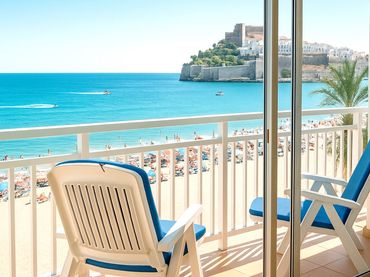 Apartament amb piscina de lloguer a Avinguda del Papa Luna 11