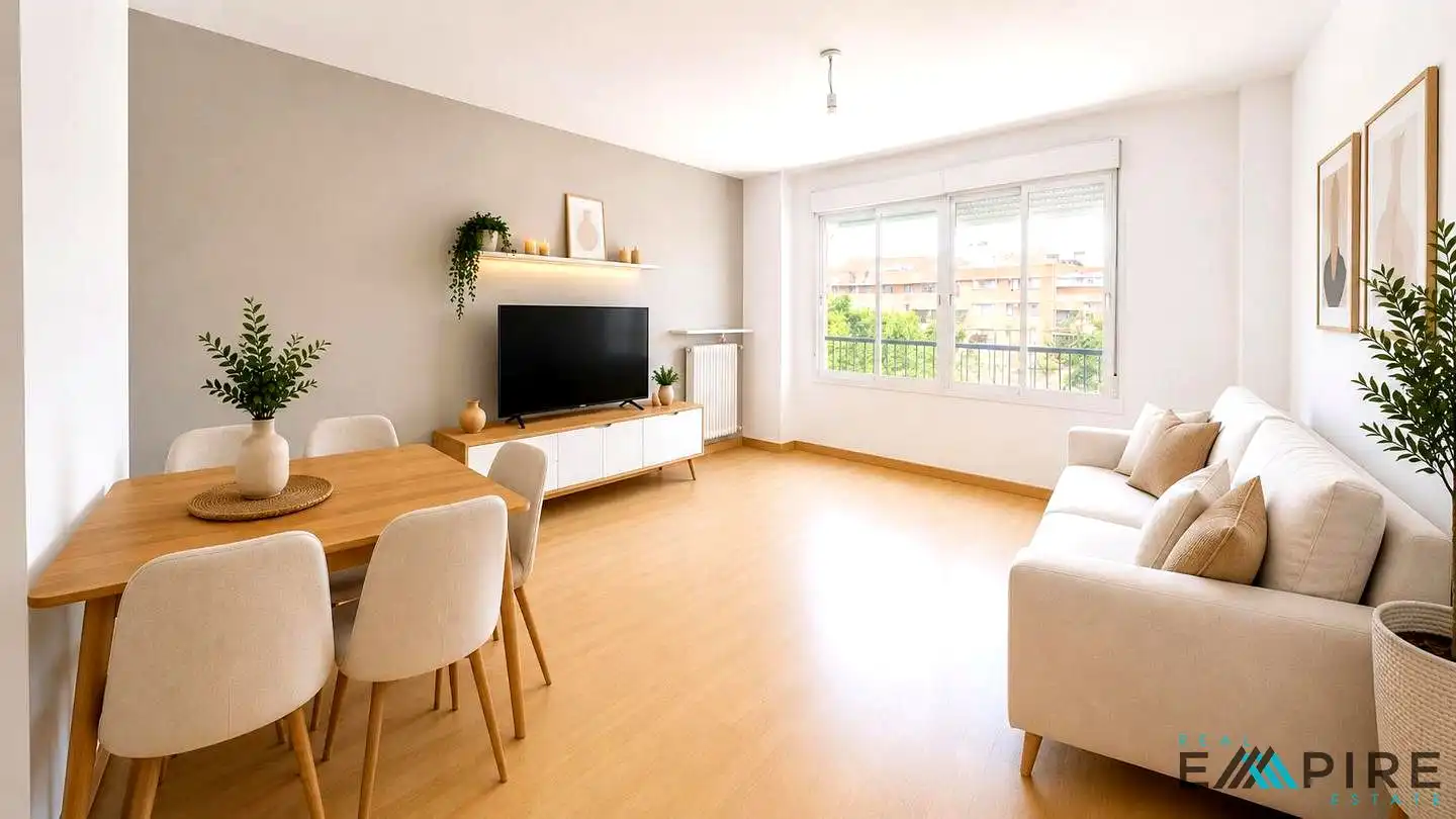 Sala de estar de Piso en venta en Madrid con Calefacción, Trastero y Piscina