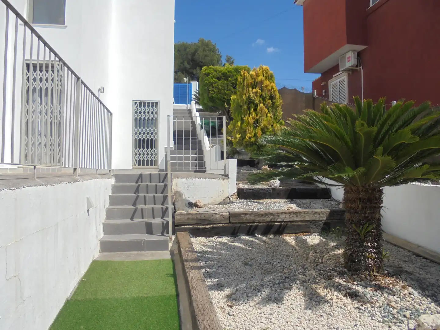 Vista exterior de Casa o chalet en venta en Chiva con Aire acondicionado, Calefacción y Trastero