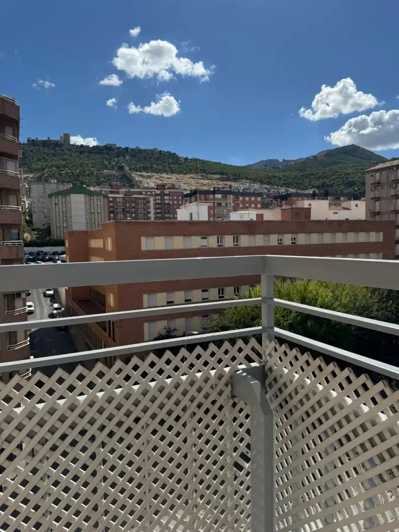 Terrassa de Pis en venda en  Jaén Capital amb Terrassa i Balcó