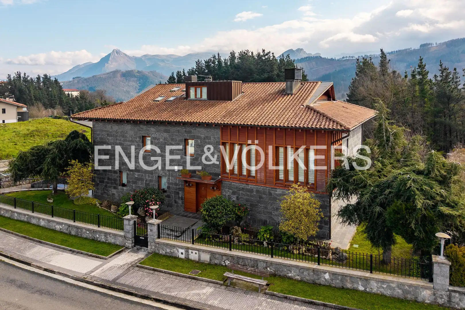 Vista exterior de Finca rústica en venta en Olaberria con Aire acondicionado, Calefacción y Jardín privado