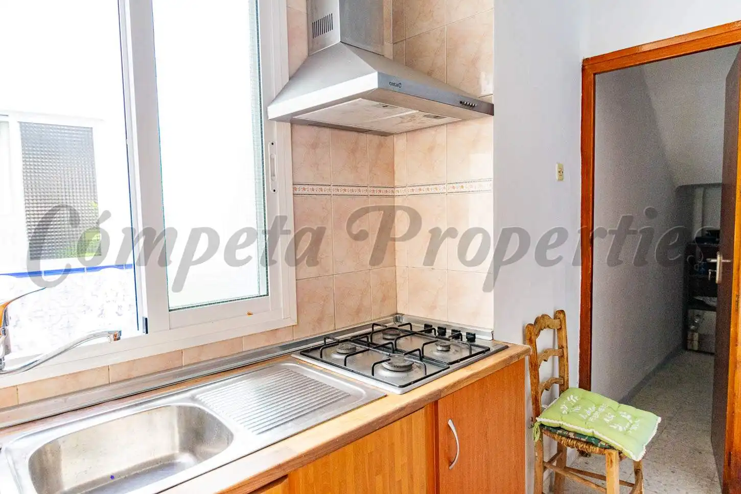Cuina de Casa o xalet en venda en Torrox amb Terrassa, Moblat i Balcó