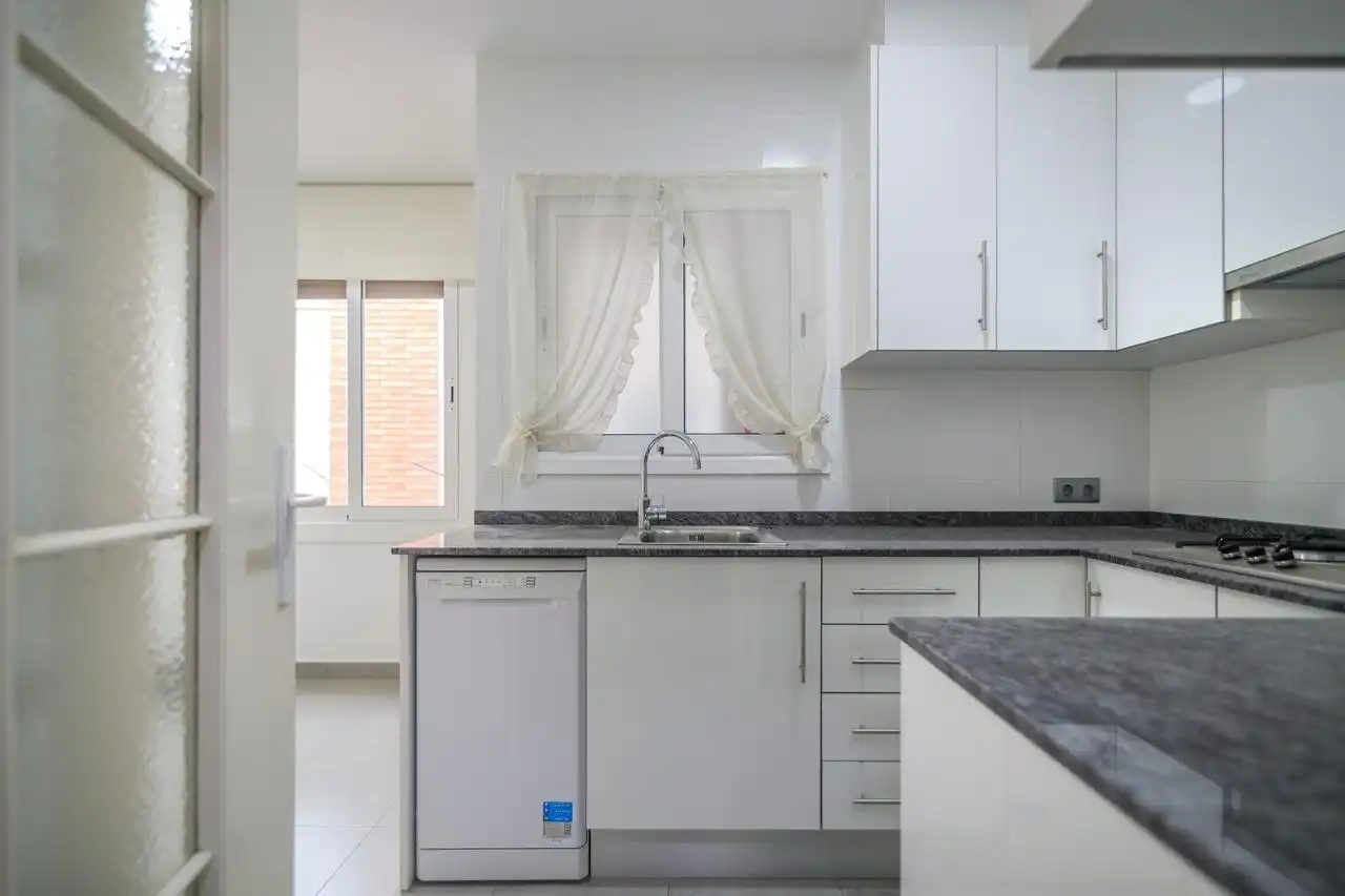 Kitchen of Flat for sale in Manresa  with Balcony