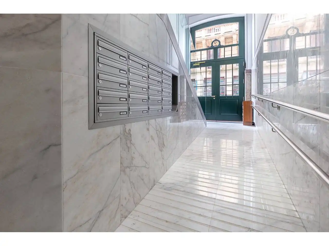 Piso en venta en Donostia - San Sebastián  con Calefacción, Terraza y Trastero