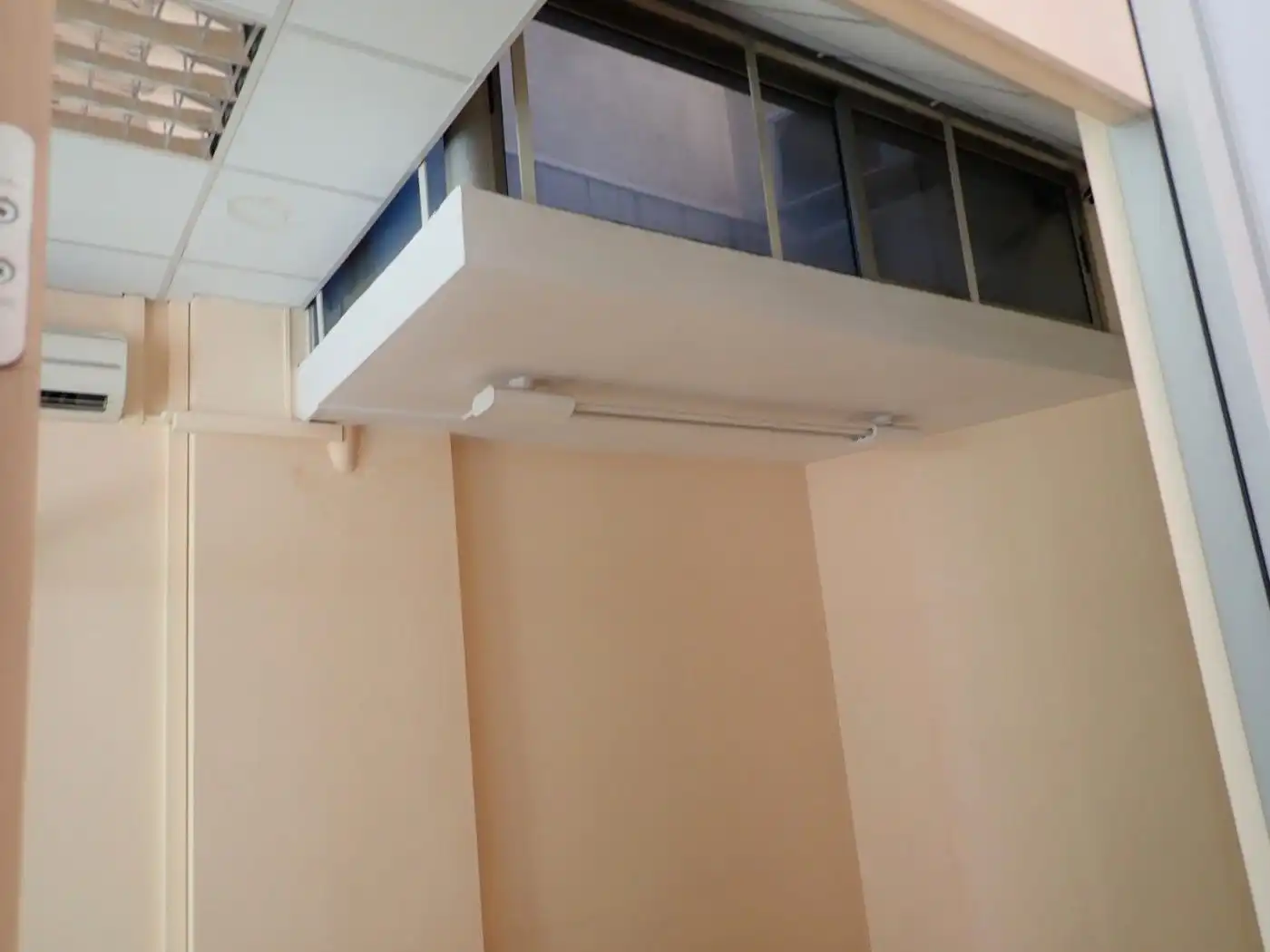 Büro zur Miete in Gavà mit Klimaanlage, Heizung und Möbliert