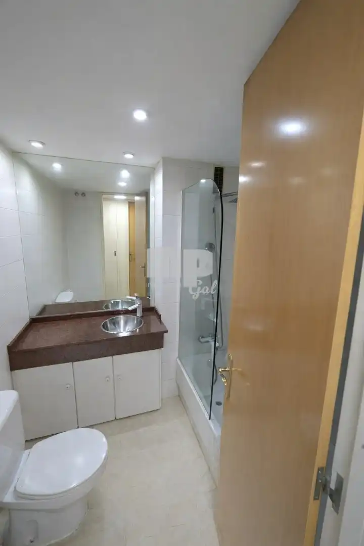 Piso con ascensor en venta en Rúa de Sanjurjo Badía, imagen 10