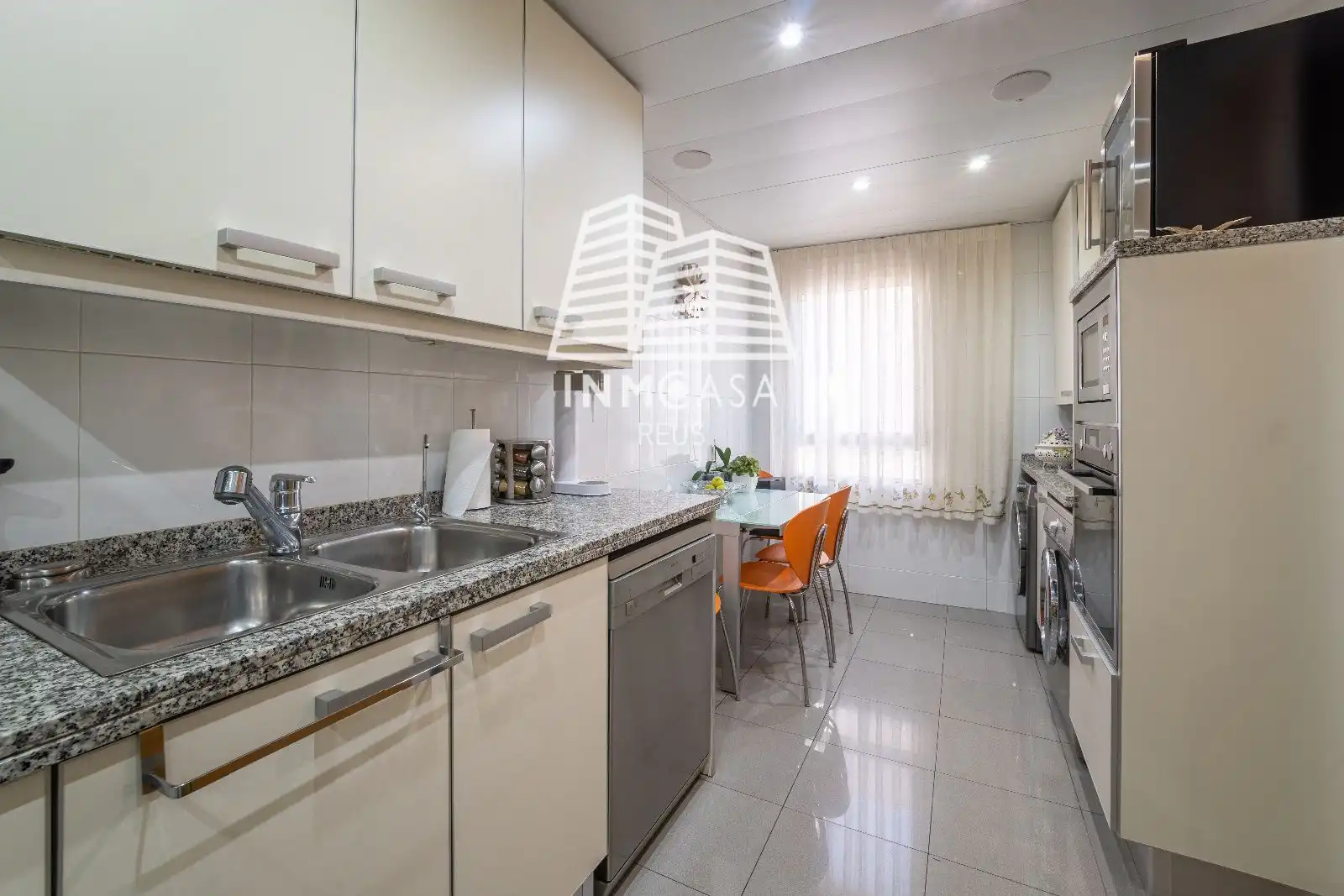Kitchen of Duplexes for sale in Reus  with Air Conditioner, Terrace and Swimming Pool