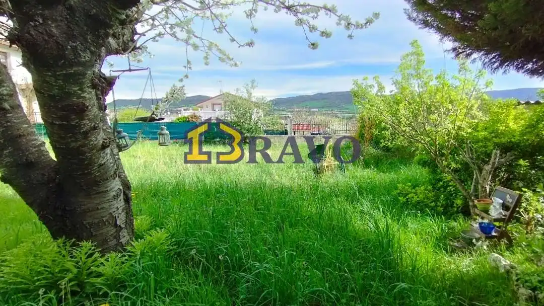 Casa o xalet en venda en Valle de Tobalina amb Calefacció, Jardí privat i Moblat