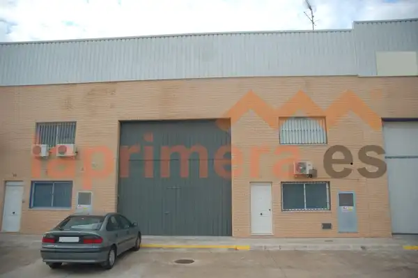 Nau industrial de lloguer a Alaquàs