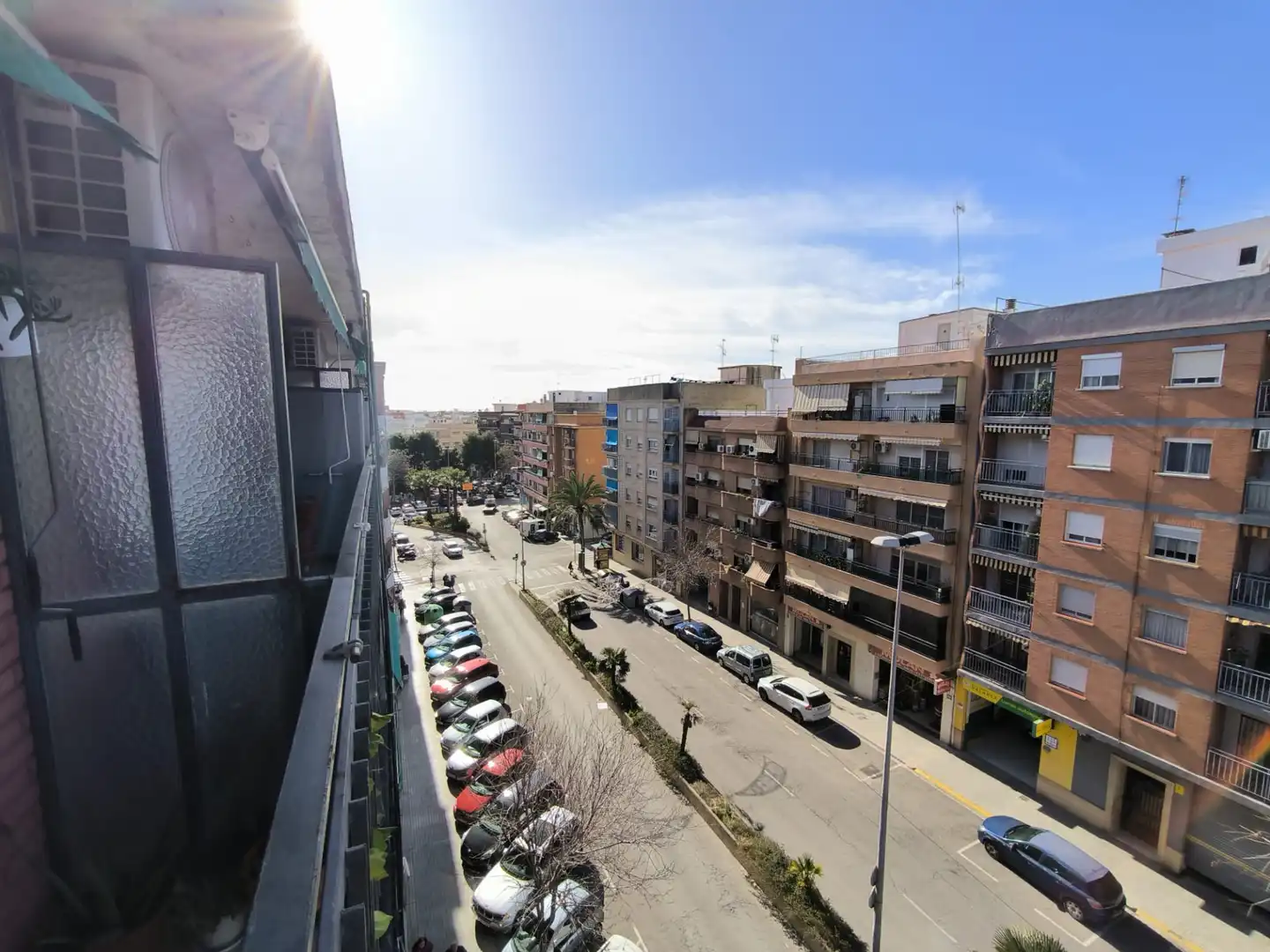 Vista exterior de Pis en venda en Burjassot amb Balcó