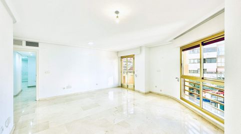 Foto 5 de Piso de alquiler en Avenida Alfonso el Sabio, 13, Barrio del Centro, Alicante / Alacant