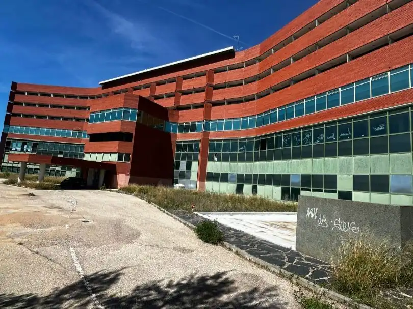 Vista exterior de Local en venta en Guadalajara