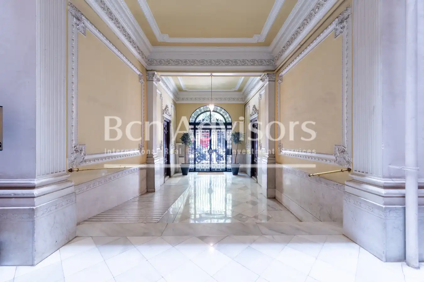 Piso con terraza en venta en Carrer de València, imagen 54