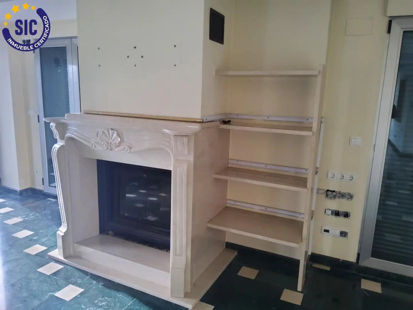 Ático en venta en Carlet con Calefacción, Trastero y Balcón
